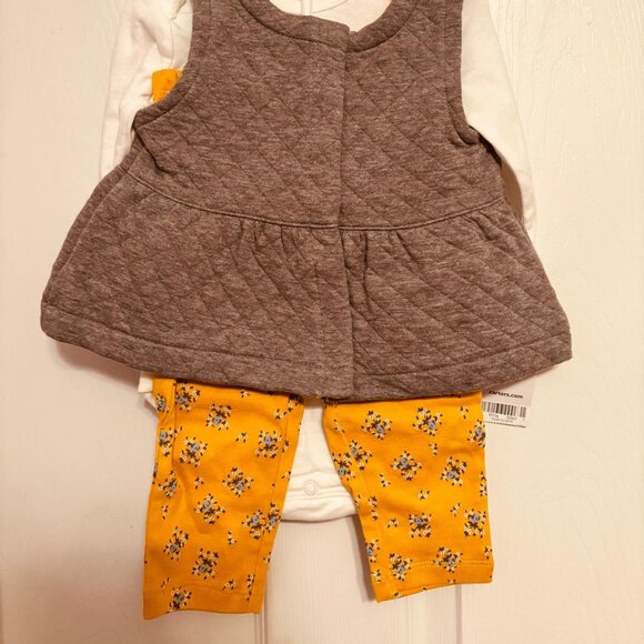 Carter’s Baby Girl 3-Piece Outfit Set Quilted Vest Floral Pants 9 Months - Picture 2 of 5
